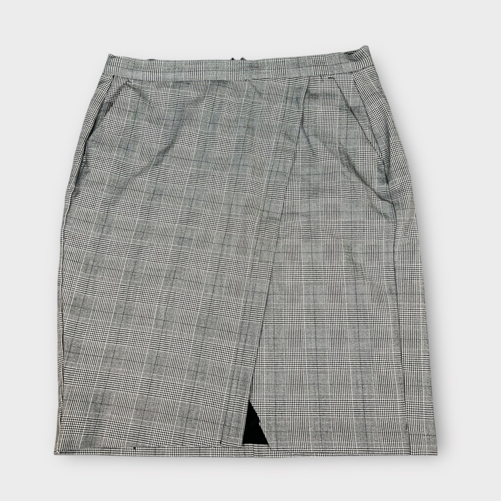 Banana Republic Wrap Plaid Skirt size 8